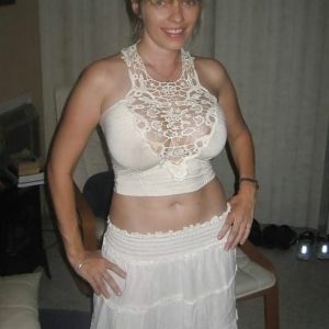 Si t’as envie de te marrer et d’un bon moment, je suis là! Elodie - rencontre-Milf-La Seyne-sur-Mer